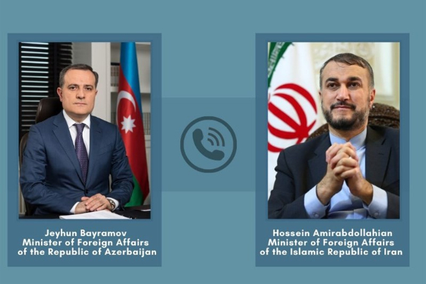 گفتگوی تلفنی وزرای خارجه ایران و آذربایجان درباره عادی‌سازی روابط
