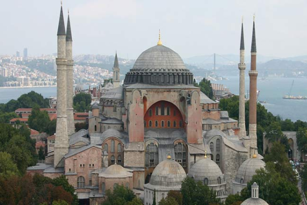 دولت ترکیه  قصد بازسازی ایاصوفیه را دارد