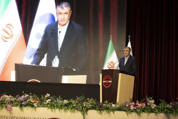 إسلامي: إنجازات إيران النووية تتماشى مع السلام وخدمة الإنسانية