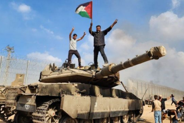 'Al-Aqsa Storm' represents ‘humiliating intel failure’ for Israeli regime: Analyst