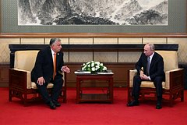 Путин обсудил двусторонние отношения с премьером Венгрии Орбаном