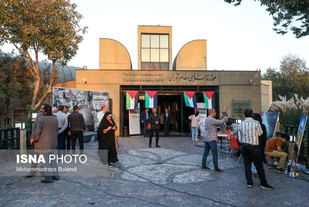 گزارش تصویری | گردهمایی هنرمندان حامی فلسطین در موزه هنرهای معاصر