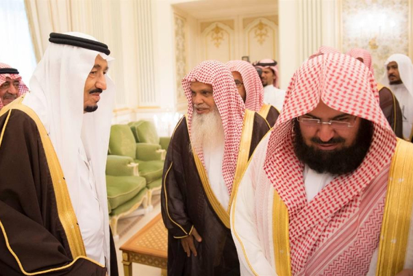 انتقاد سعودی‌ها از سکوت هیئت کبار العلماء