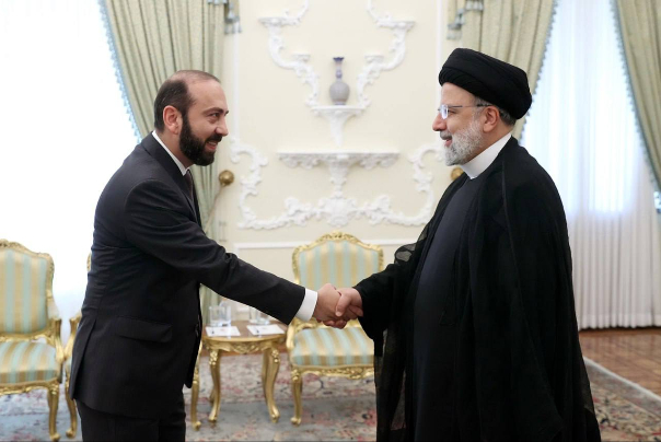 رئیسی: ایران با توجه به جایگاه اثرگذار خود آماده کمک به حل و فصل اختلافات آذربایجان و ارمنستان است
