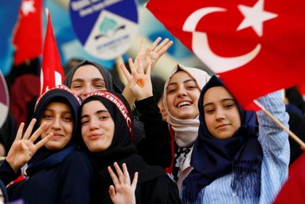 افزایش هجمه‌ها به زنان محجبه در ترکیه!