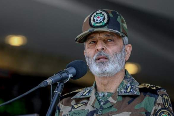 فرماده کل ارتش: ایران همواره آمادگی کامل دفاعی و رزمی برای مقابله با هر تهدیدی را دارد