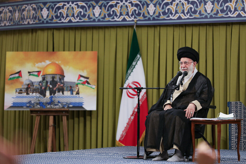 Iran's Supreme Leader: Zionist regime will be paralyzed if it loses US support