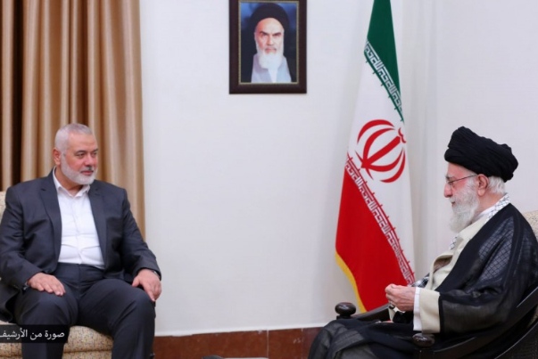 Лидер встретился с Исмаилом Ханией в Тегеране
