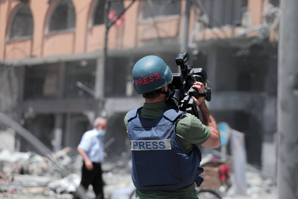 اعتراض صدها خبرنگار بین‌المللی به نحوه پوشش اخبار غزه در رسانه‌های غربی