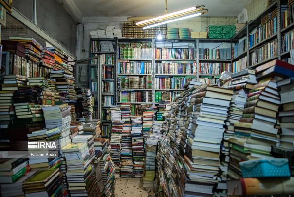 گزارش تصویری | قدیمی‌ترین کتابفروشی‌های تهران