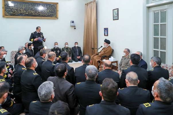 Iran's Supreme Leader receives Navy commanders and officials