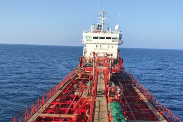 حرس الثورة يحتجز سفينتين تحملان وقودا مهربا في الخليج الفارسي