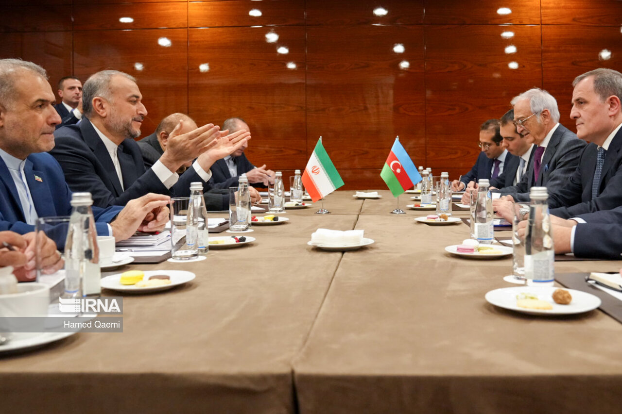 Iranian FM: Tehran and Baku eye ‘balanced relations’ in all fields