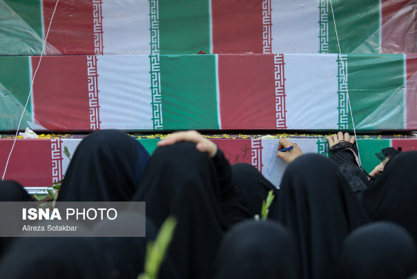 گزارش تصویری | تشییع پیکر 110 شهید گمنام در تهران