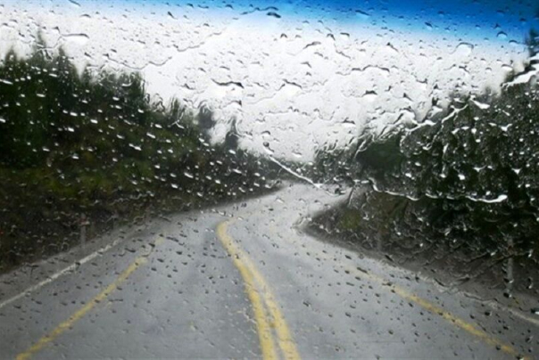 باران جاده‌های مازندران را لغزنده کرد