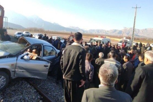 برخورد قطار کرمانشاه - ملایر با خودروی سمند 2 کشته داشت