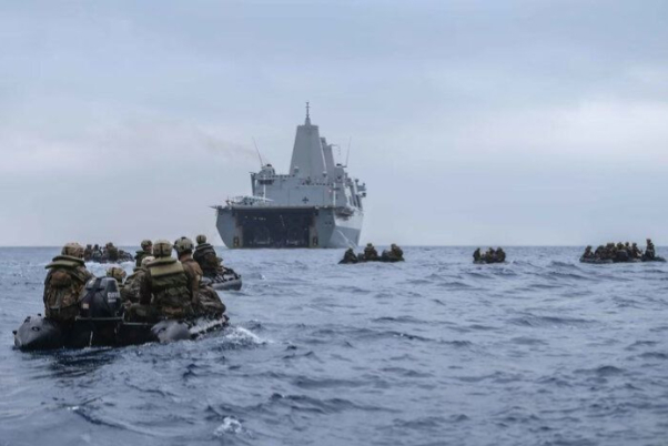 شكوك حول اختفاء اثنين من مشاة البحرية الأمريكية في خليج عدن