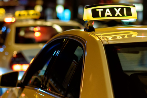 میزان تسهیلات مصوب برای  نوسازی تاکسیهای ون و سواری در تهران چقدر است؟