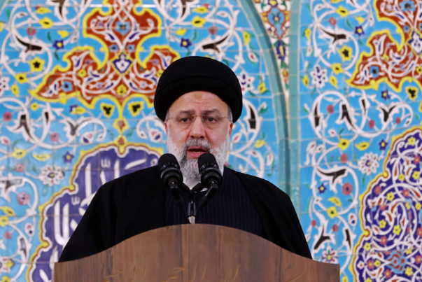رئيس الجمهورية : إيران حققت تقدما مذهلا في المجالين العسكري والعلمي