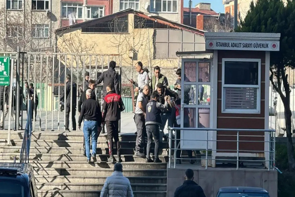 تیراندازی در مقابل دادگاه چاغلایان استانبول+فیلم