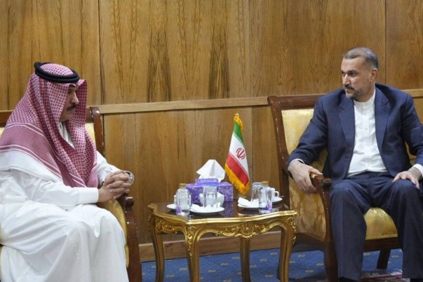 الرئيس رئيسي يتلقى رسالة تهنئة من ملك السعودية وولي عهده