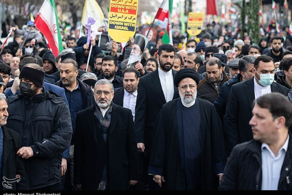 حضور رئیس جمهور در راهپیمایی 22 بهمن تهران
