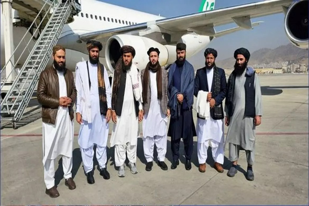 Afghan economic delegation visits Iran’s Chabahar free zone
