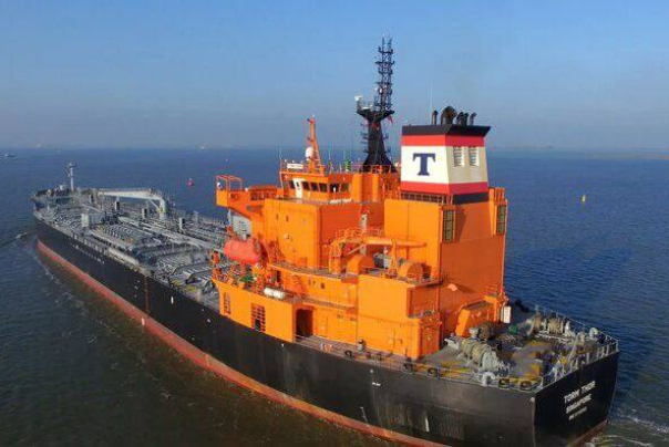 سنتکام: نفتکش آمریکایی در خلیج عدن هدف قرار گرفت