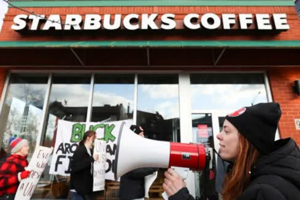 Увольнение 2000 сотрудников Starbucks в результате кампании бойкота сторонников Тель-Авива