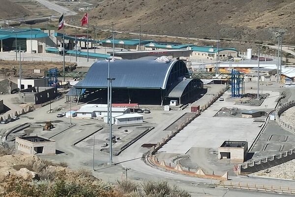 Iran, Turkey open new transit gate at shared border