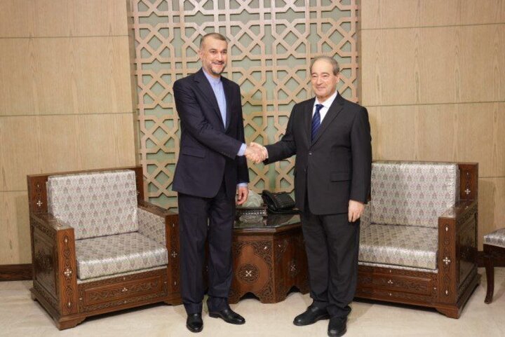 Iran top diplomat meets Syrian counterpart in Damascus visit