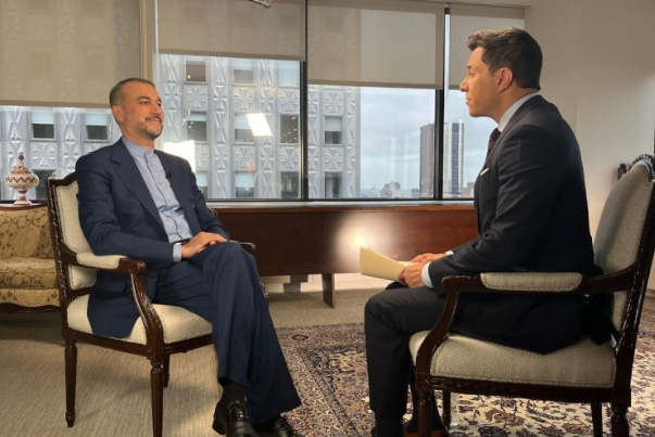 عبد اللهيان في مقابلة مع NBC: حادثة اصفهان كانت بمثابة تحليق طائرات تشبه الالعاب