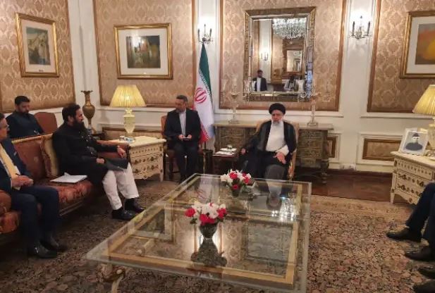 Iran & Pakistan determined to develop relations in all areas