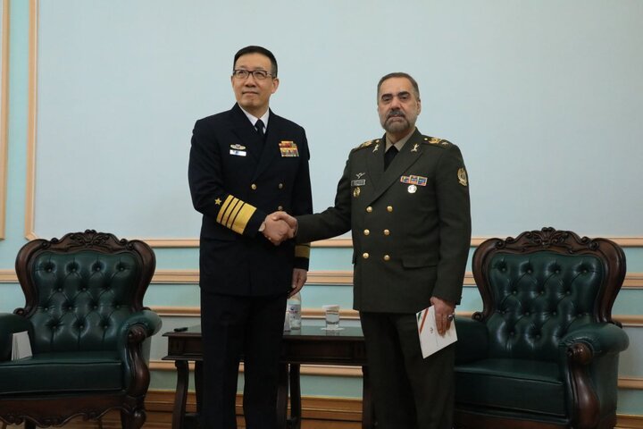 Iran, China defense ministers discuss military cooperation