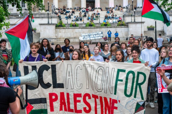 استطلاع صادم حول شعبية المقاومة الفلسطينية في جامعات بريطانيا