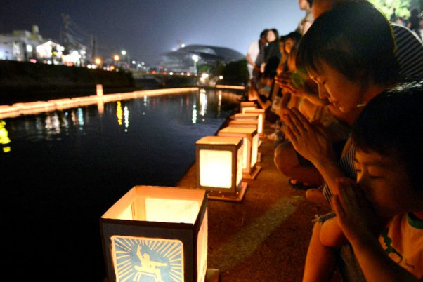 اختبارات أمريكا النووية ترشّ الملح على جراح اليابانيين