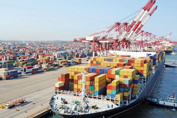 حجم التجارة بين إيران و15 دولة مجاورة يبلغ 9.2 مليار دولار خلال شهرين