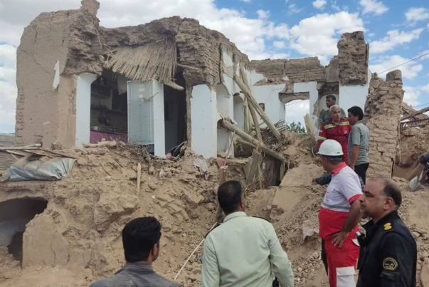 مصرع 4 اشخاص اثر زلزال كاشمر شمال شرق ايران