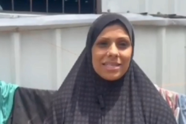 أم من غزّة تُناشد الدول الاسلامية لدعم قطاع غزة بوجه العدو