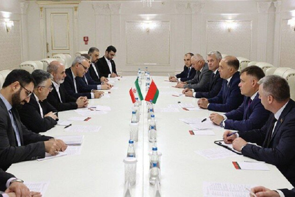 أحمديان: لا يوجد تقدم لأمريكا في أي مكان في العالم