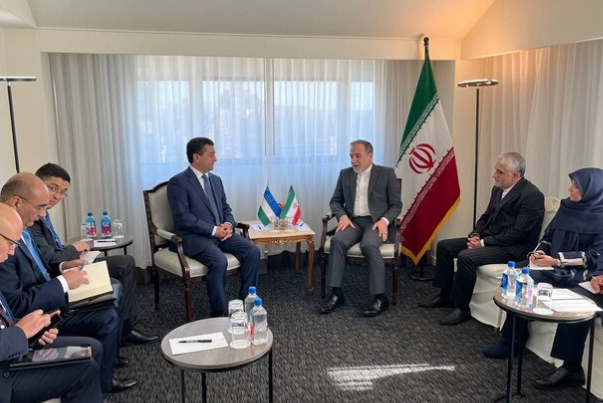 وزير الخارجية الايراني يلتقي نظيره الاوزبكي في نيويورك