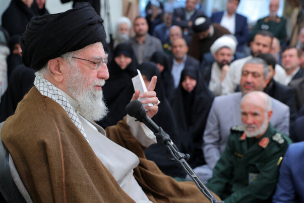 قائد الثورة: جبهة المقاومة تقف امام الجبهة الشريرة، وان النصر حليف المقاومة بتوفيق من الله