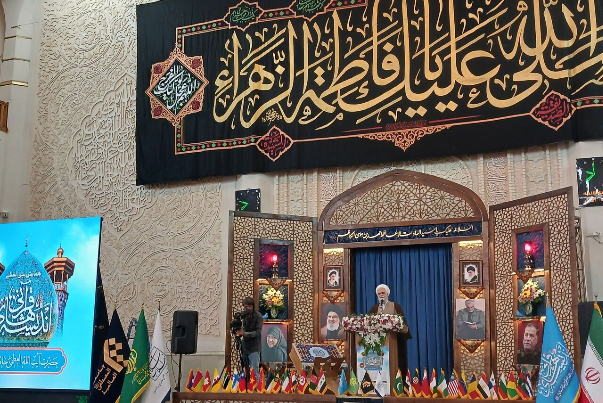 مساعد مكتب قائد الثورة: الاهتمام بتياري الحق والباطل، هو العلامة الفارقة للافكار القرآنية لقائد الثورة