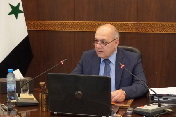 رئيس الوزراء السوري: أتمنى أن يسود عهد جديد وسأكون في مجلس الوزراء صباحا ومستعد لأي إجراء للتسليم