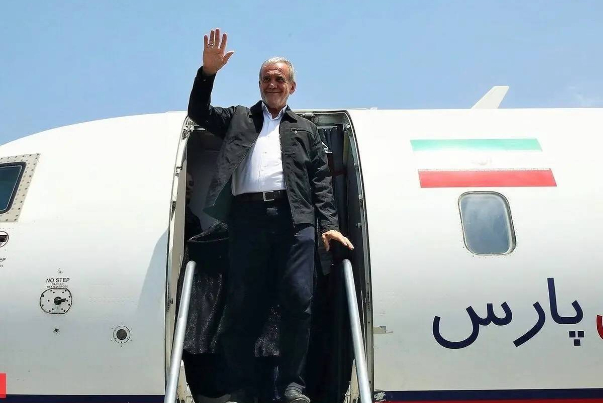 الرئيس بزشكيان يتوجه اليوم الى القاهرة للمشاركة في قمة "دي 8"