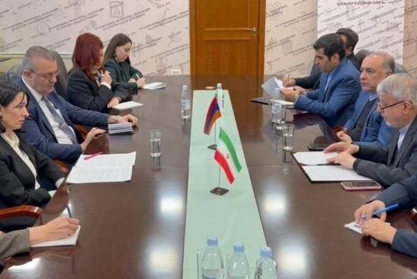 لقاء ايراني - أرمني على مستوى وزراء الثقافة