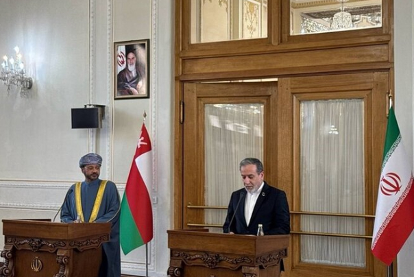 عراقجي: نحن مع تشكيل حكومة شاملة في سورية