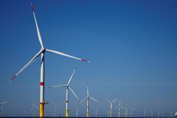 وزير الطاقة الايراني: نخطط لإنتاج 30 ألف ميغاواط كهرباء من الطاقات المتجددة