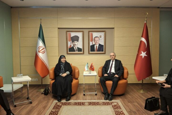 مباحثات ايرانية - تركية حول الاتفاقيات الثنائية في مجال النقل