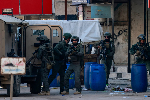 طولكرم في مرمى النار.. تدمير واعتقالات ونزوح للفلسطينيين